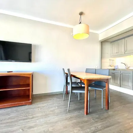 Daire Two Bedroom, Wifi, Kitchen, 5min Playa Chica, Pool, Shopping Puerto del Carmen (Lanzarote)