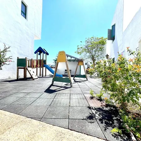 Daire Two Bedroom, Wifi, Kitchen, 5min Playa Chica, Pool, Shopping Puerto del Carmen (Lanzarote)