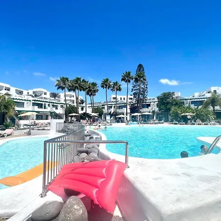 Two Bedroom, Wifi, Kitchen, 5min Playa Chica, Pool, Shopping Puerto del Carmen (Lanzarote)