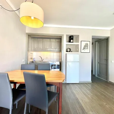 Lägenhet Two Bedroom, Wifi, Kitchen, 5min Playa Chica, Pool, Shopping