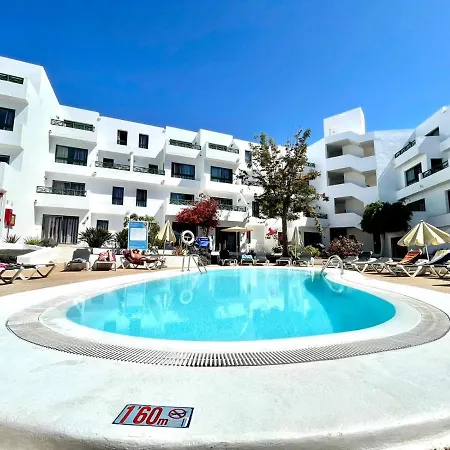 Two Bedroom, Wifi, Kitchen, 5min Playa Chica, Pool, Shopping Lägenhet *